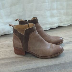 Kork-Ease Brown Leather Ankle Boots Chelsea-Inspired Side Zip Stacked Heel 7.5
